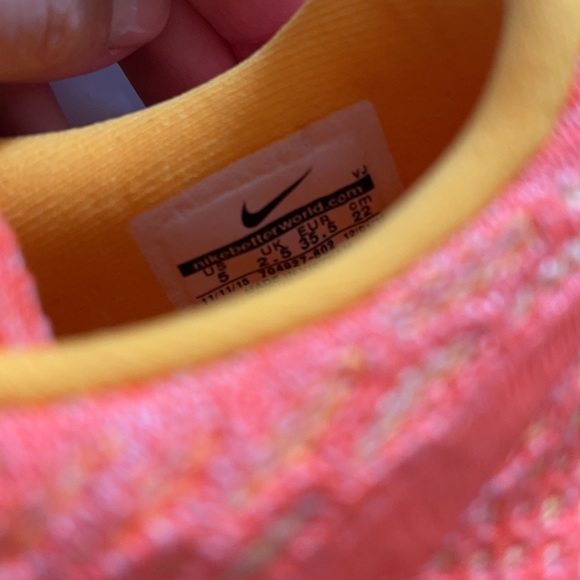 Nike’s - Picture 2 of 6